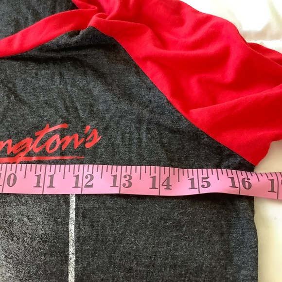Stranger Things Steve Harrington Babysitter Service Raglan Black/Red Size Small - Picture 6 of 7